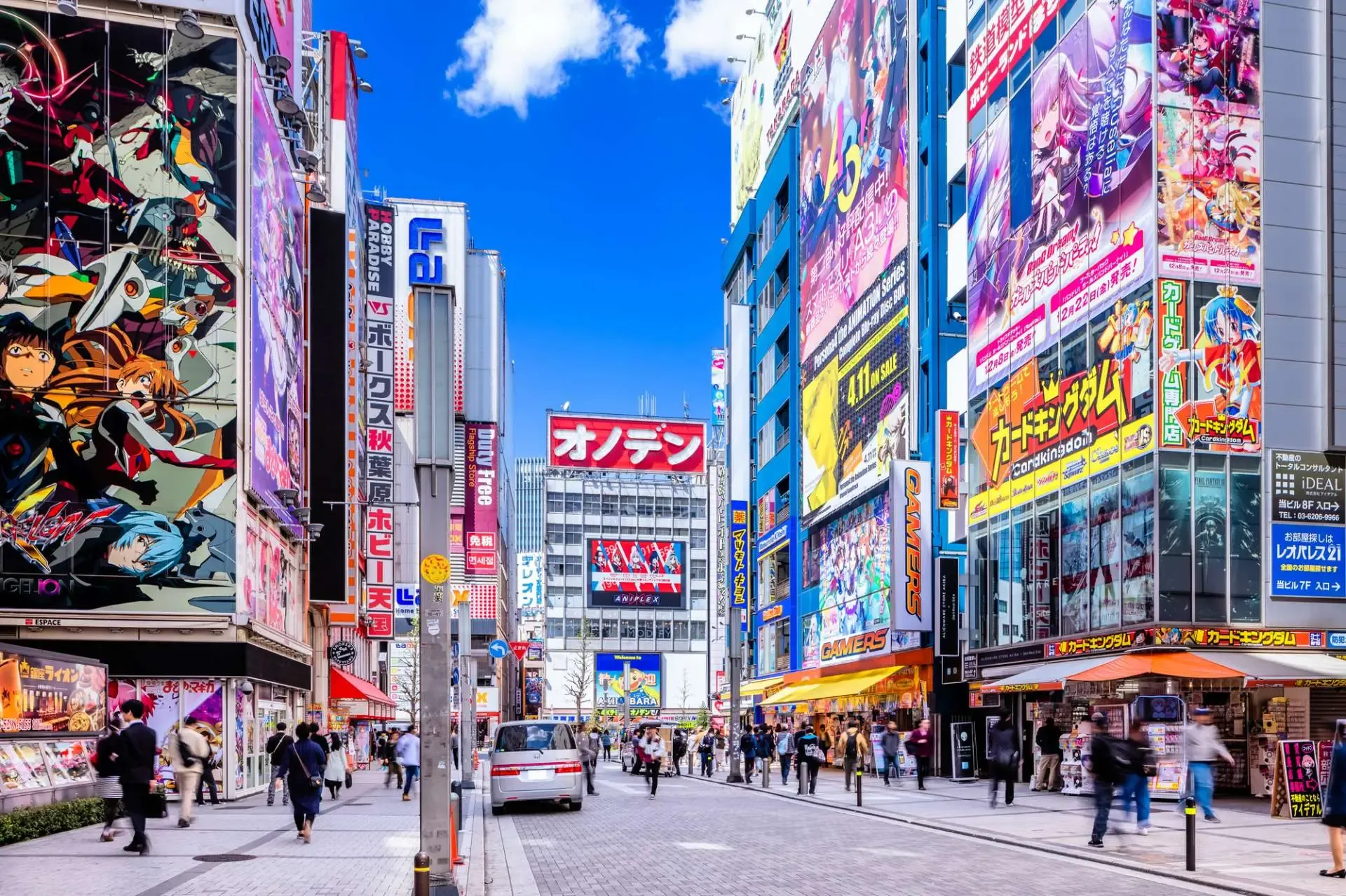 サブカルチャーの街　秋葉原！